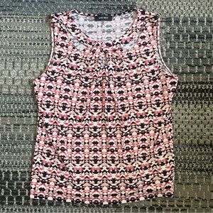 Nine West Sleeveless Blouse in Pink, White, Black Geometric Print Size Medium